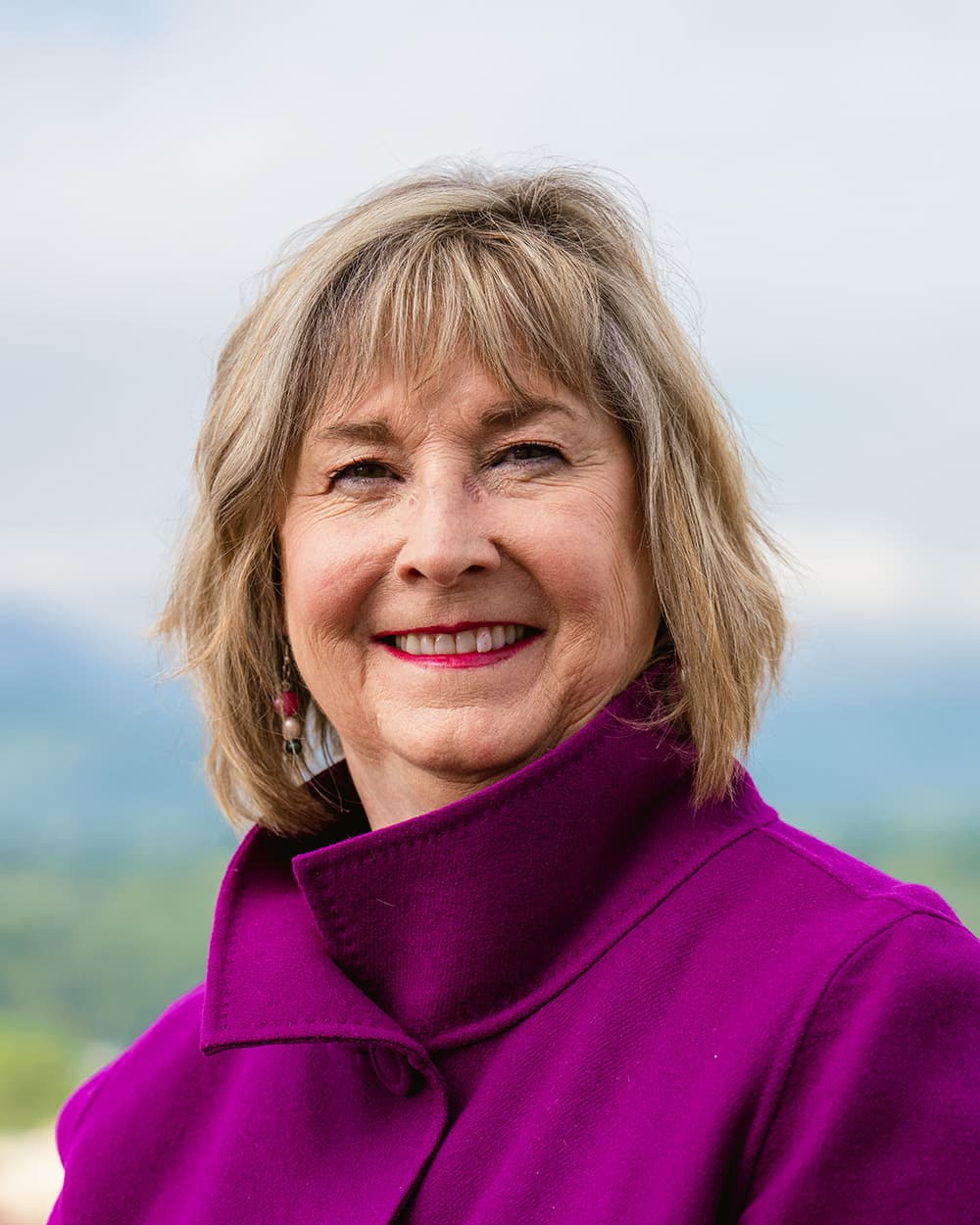 Connie Nuckolls Holliday, CMP, HMCC - Director of Sales Connie Nuckolls Holliday, CMP, HMCC - Director of Sales